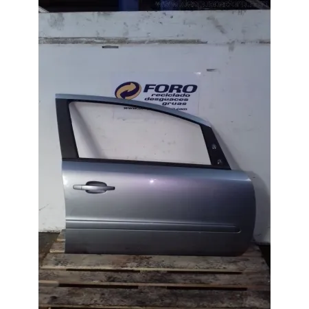 Puerta Delantera Derecha OPEL ZAFIRA B Gris | Desguaces Foro
