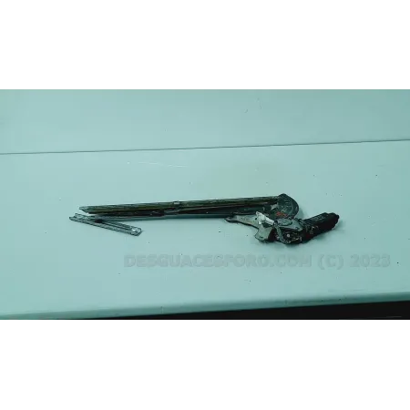 621003771 Elevalunas Delantero Izquierdo DAIHATSU FEROZA | Desguaces Foro
