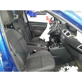 Despiece Renault Scenic III azul con golpe delantero 🚗 | Desguaces Foro