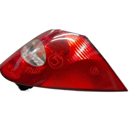 [8200002472] Piloto Trasero Derecho Renault Laguna II Familiar 2003