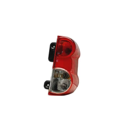 PILOTO TRASERO DERECHO NISSAN NV200 | Desguaces Foro