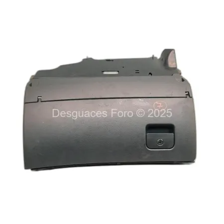 4B18570356E Guantera con luz AUDI A6 | Desguaces Foro