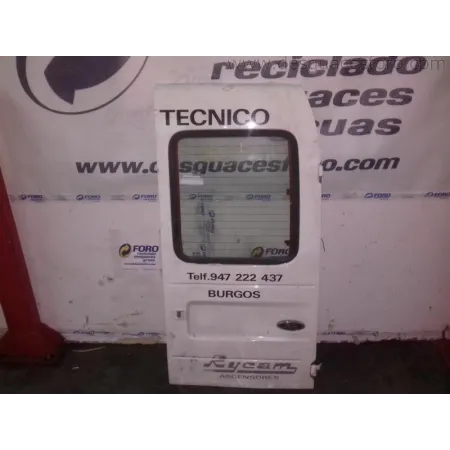 Puerta Trasera Derecha FORD COURIER Blanca (pequeño golpe) | Desguaces Foro