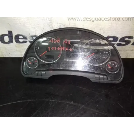 [311.639 KM 8E0920831P] Cuadro de Instrumentos Audi A4 B7 (311.639 Km)