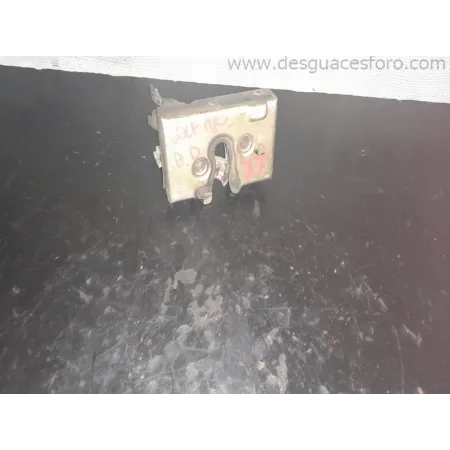 Cerradura Puerta Delantera Derecha VOLKSWAGEN GOLF II MK2 (sin pines) | Desguaces Foro