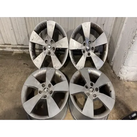 Juego de 4 Llantas Skoda 17 Pulgadas 5X112 7Jx17 H2 Et49