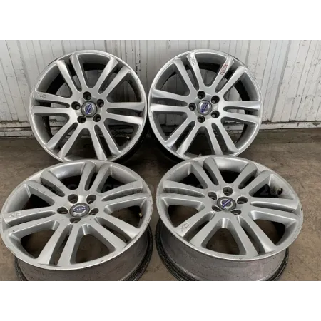 Juego de Llantas VOLVO 18 Pulgadas 7Jx18 ET49 5x18 | Desguaces Foro