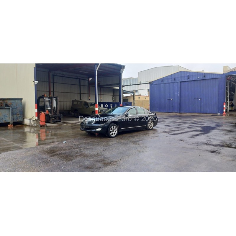 Despiece MERCEDES BENZ W221 S320 3.0 CDI  - Imagen del coche