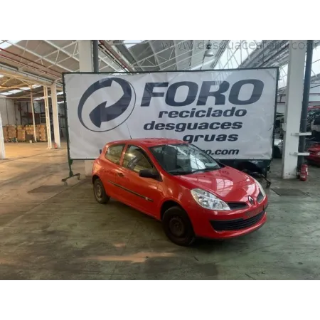 Comprar Despiece Renault Clio III 3 puertas rojo | Desguaces Foro