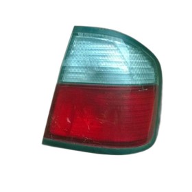 Piloto Aleta Trasero Derecho Nissan Primera 1996 | Desguaces Foro