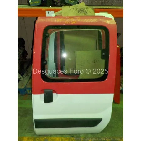 Puerta Trasera Izquierda RENAULT KANGOO Roja y Blanca