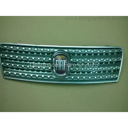 Rejilla Delantera FIAT PUNTO Gris