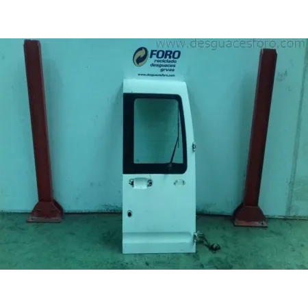 Puerta Trasera Derecha FORD TOURNEO CONNECT 2006 Blanca | Desguaces Foro
