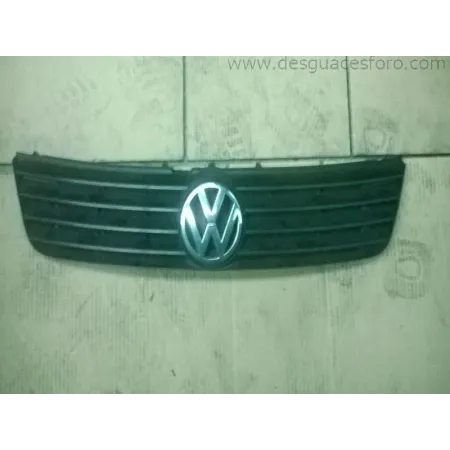 Rejilla Delantera VOLKSWAGEN PASSAT Negra | Desguaces Foro