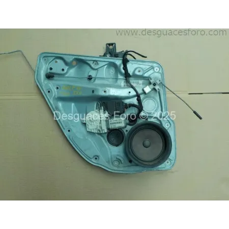 Elevalunas Trasero Izquierdo Eléctrico VOLKSWAGEN GOLF IV