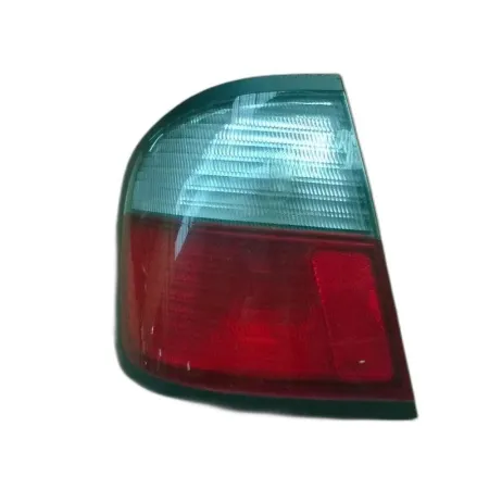 Piloto Aleta Trasero Izquierdo Nissan Primera 1996 | Desguaces Foro