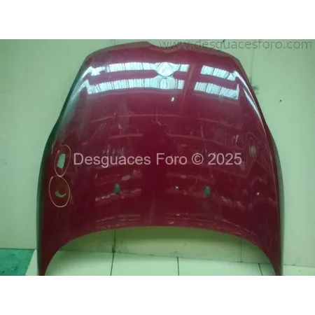 Capó de FORD FIESTA Morado (algo tocado)