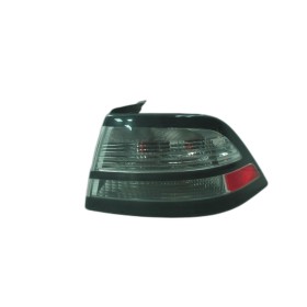 PILOTO TRASERO DERECHO SAAB 93
