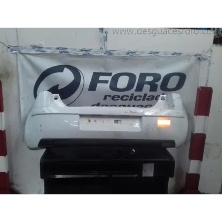 Paragolpes Trasero Citroen C4 Blanco (Con Luces de Posición)