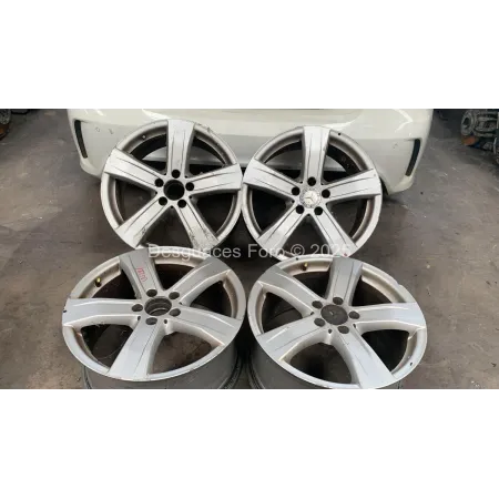 JUEGO 4 LLANTAS MERCEDES 18" 5x112 8,6Jx18 et43