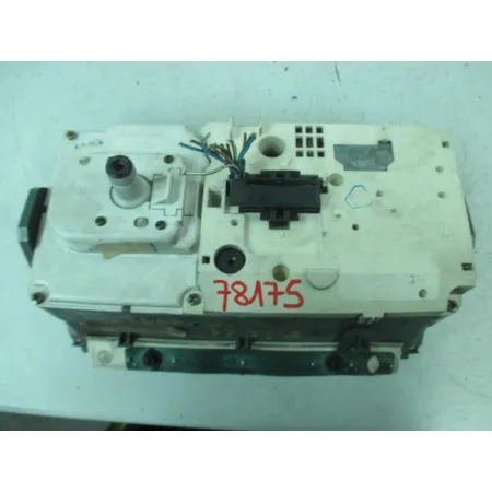 [87001240] Cuadro De Instrumentos Volkswagen Polo 1991