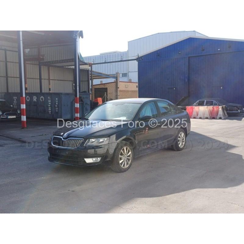 Despiece Skoda Octavia III 1.6 TDI 105CV 232992 KM  - Imagen del coche