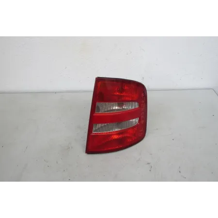 PILOTO TRASERO DERECHO SKODA FABIA I
