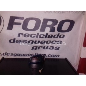 Retrovisor delantero izquierdo Audi A4 B6. cinco pines. azul oscuro y negro (con rayones)