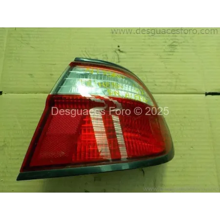Piloto trasero izquierdo Nissan Almera