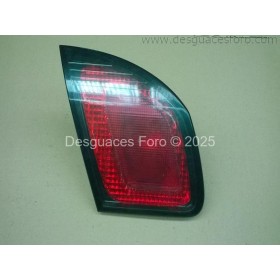 Piloto trasero derecho Nissan Primera 