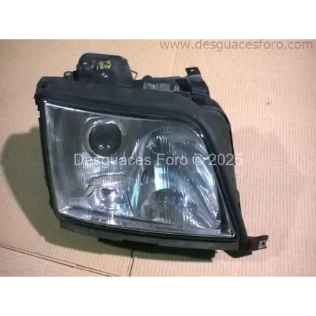 Faro delantero derecho Audi 100