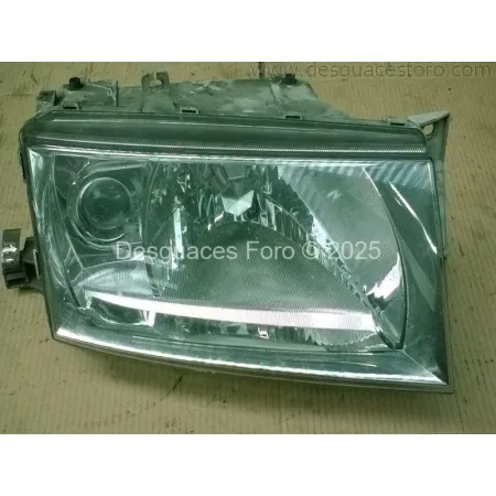 Faro delantero derecho Skoda Octavia.