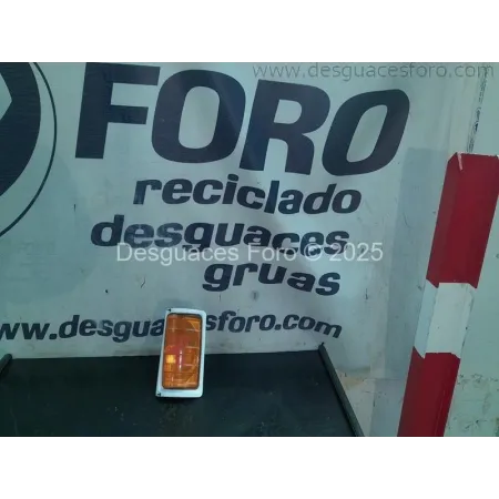 Intermitente Delantero Derecho Mercedes    MB 120 