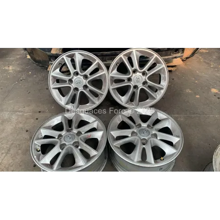 JUEGO 4 LLANTAS HYUNDAI 15" 5JX15 ET43
