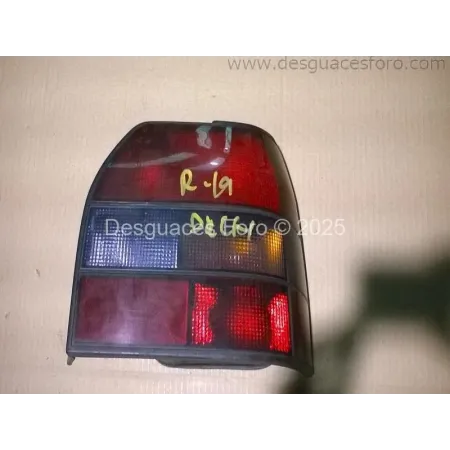 Piloto trasero derecho Renault 19