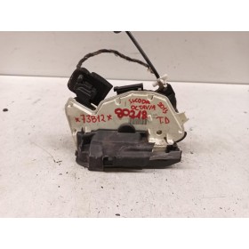 CERRADURA DE PUERTA TRASERA DERECHA SKODA OCTAVIA III