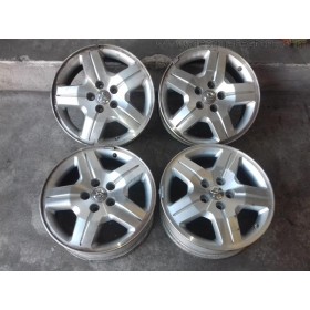 Juego de 4 Llantas Dodge Caliber 17 Pulgadas 5X115 17X6.5J