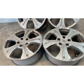 JUEGO 4 LLANTAS RENAULT MEGANE 17" 5X114,3 7JX17 ET49
