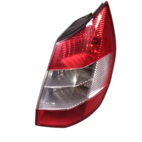 PILOTO TRASERO DERECHO RENAULT MEGANE SCENIC II FASE I