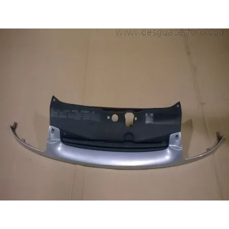Rejilla Delantera RENAULT CLIO II FASE I Gris | Desguaces Foro