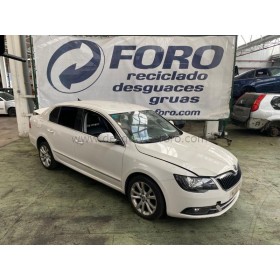Comprar Despiece Skoda SuperB 4 puertas blanco | Desguaces Foro