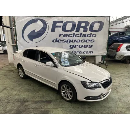 Comprar Despiece Skoda SuperB 4 puertas blanco | Desguaces Foro