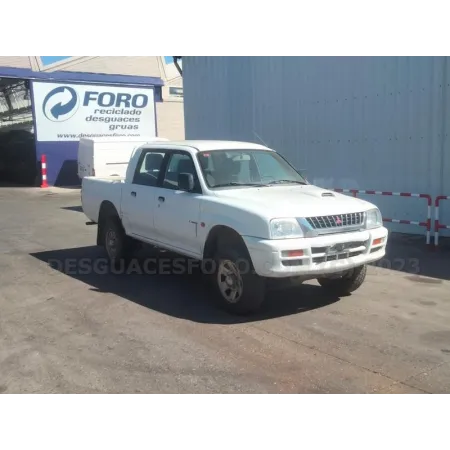 Comprar Despiece Mitsubishi L200 4 puertas Blanco | Desguaces Foro