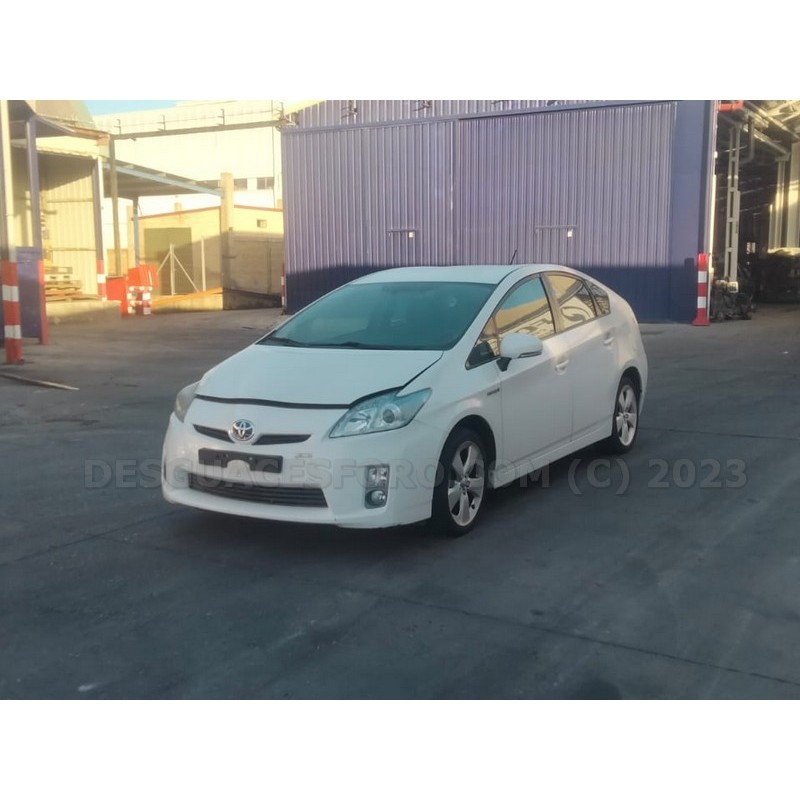 Despiece Toyota Prius III 1.8 Hibrido 99 CV +300000  - Imagen del coche