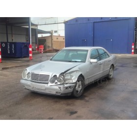 Comprar Despiece Mercedes W210 E300 4 Puertas Plata | Desguaces Foro