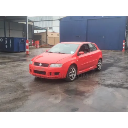 Despiece Fiat Stilo 3 Puertas Rojo al mejor precio | Desguaces Foro