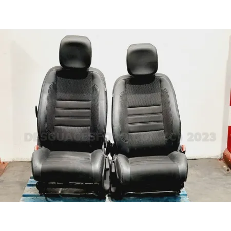 Juego de Asientos Delanteros Calefactables con Airbag RENAULT MEGANE III Edicion BOSE | Desguaces Foro
