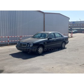 Despiece Mercedes W210  E 320 Negro al mejor precio | Desguaces Foro