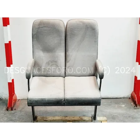 Juego de Asientos Traseros MERCEDES BENZ MB 100 | Desguaces Foro