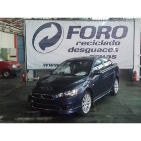 Despiece Mitsubishi Lancer automático azul 4 puertas con golpe delantero derecho 🚗 | Desguaces Foro